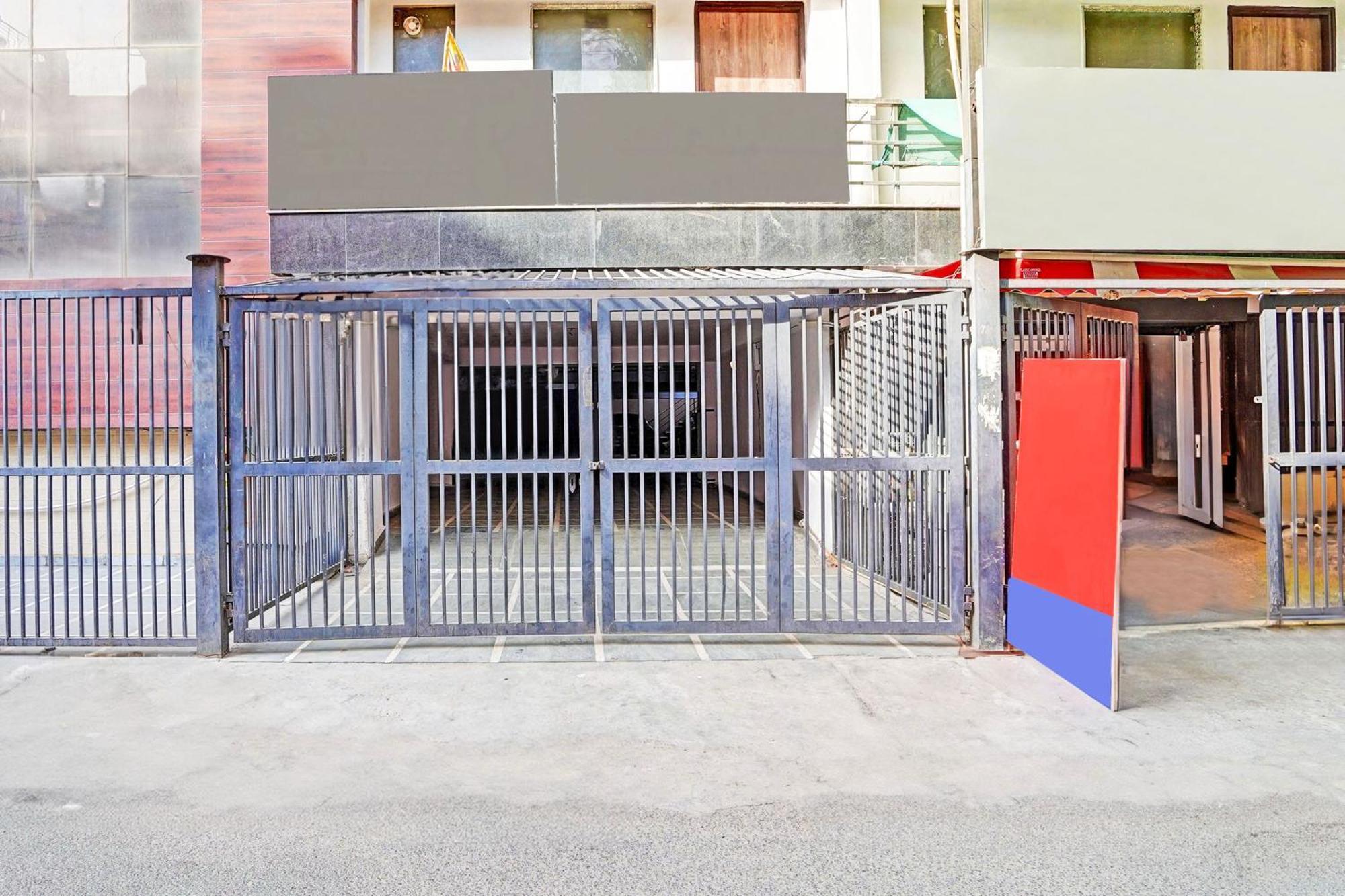 Collection O Tilak Nagar Near Pacific Mall Delhi  Exterior photo