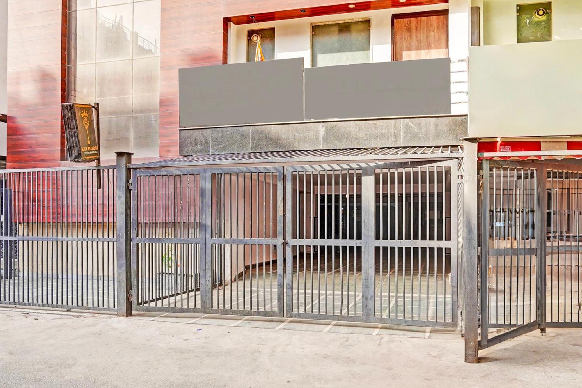 Collection O Tilak Nagar Near Pacific Mall Delhi  Exterior photo